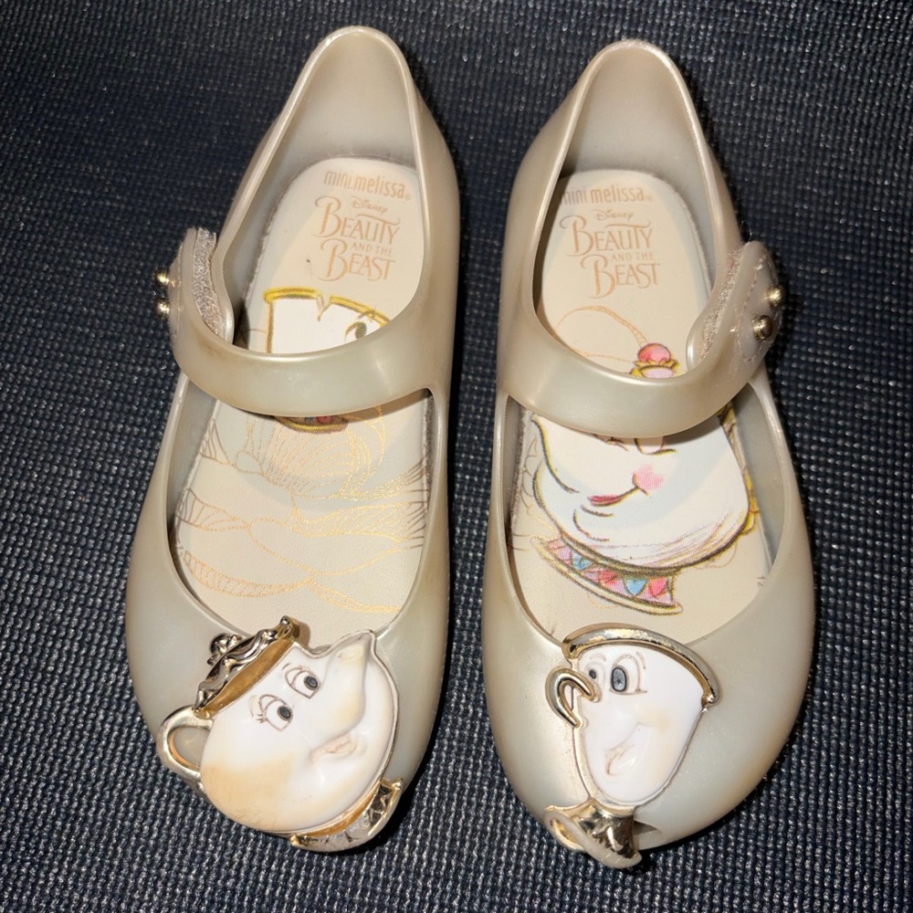 Mini Melissa Mary Jane Flats with Beauty and the Beast Chip and Mrs Potts size 8